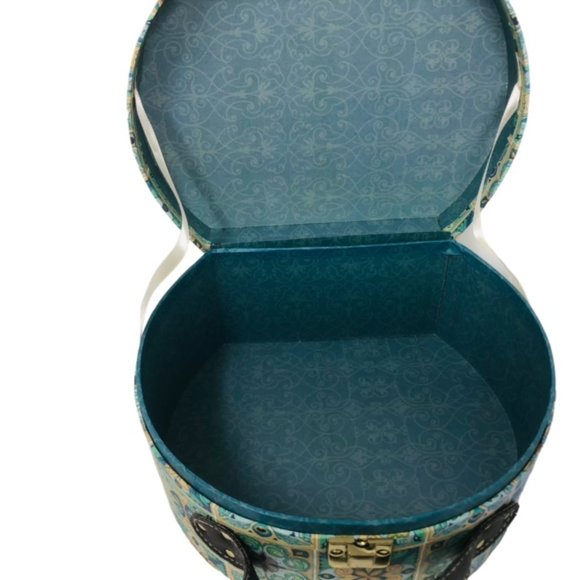Peacock Themed Round Carry Case - Home Storage - Handle - Lined Interior - Picture 8 of 10